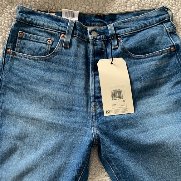 Levi's 501 Skinny High Rise Jean (28) - Picture 3 of 3